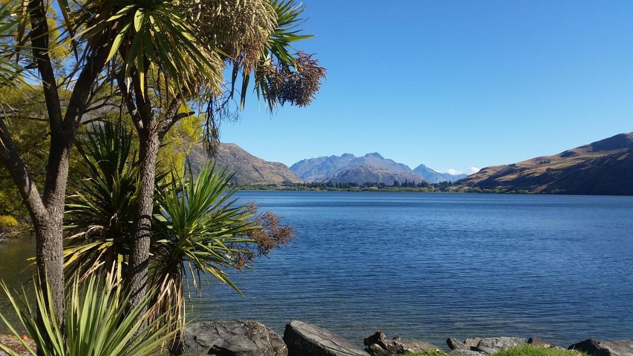 Hawea Heaven: Superking Beds + Hot Tub + Mountain Villa Wanaka Exteriör bild